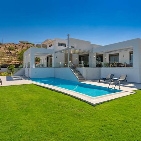 Eolia Iconic Villa, Walking Distance To The Beach, By Thinkvilla Pánormos Exteriör bild