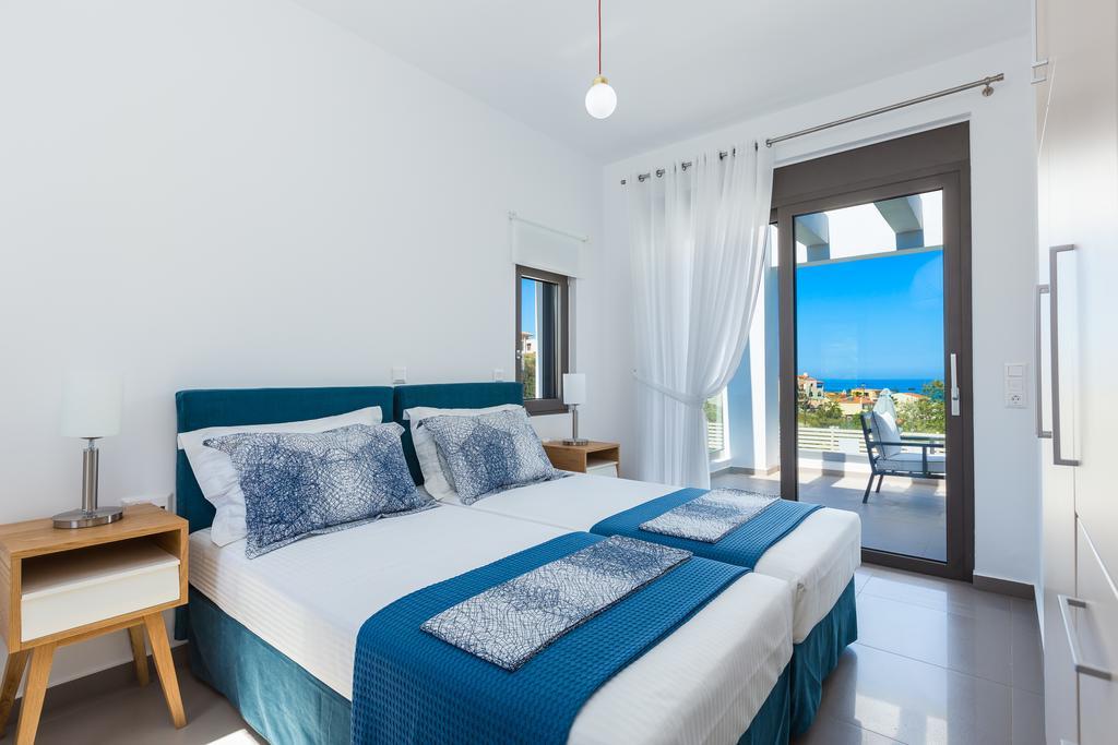 Eolia Iconic Villa, Walking Distance To The Beach, By Thinkvilla Pánormos Exteriör bild