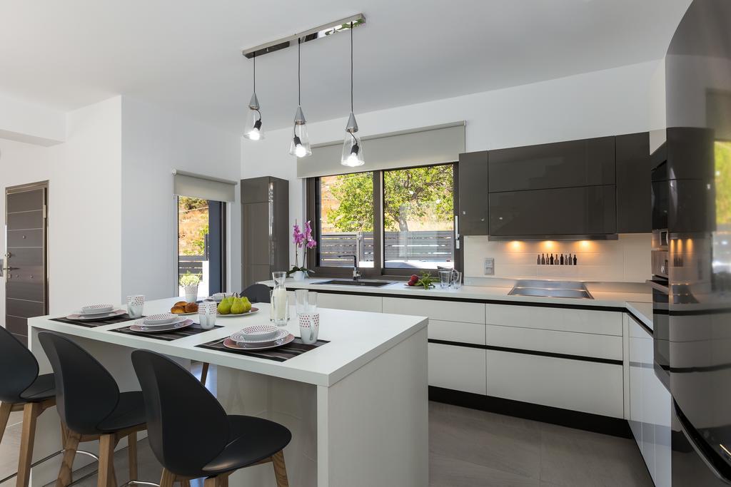 Eolia Iconic Villa, Walking Distance To The Beach, By Thinkvilla Pánormos Exteriör bild