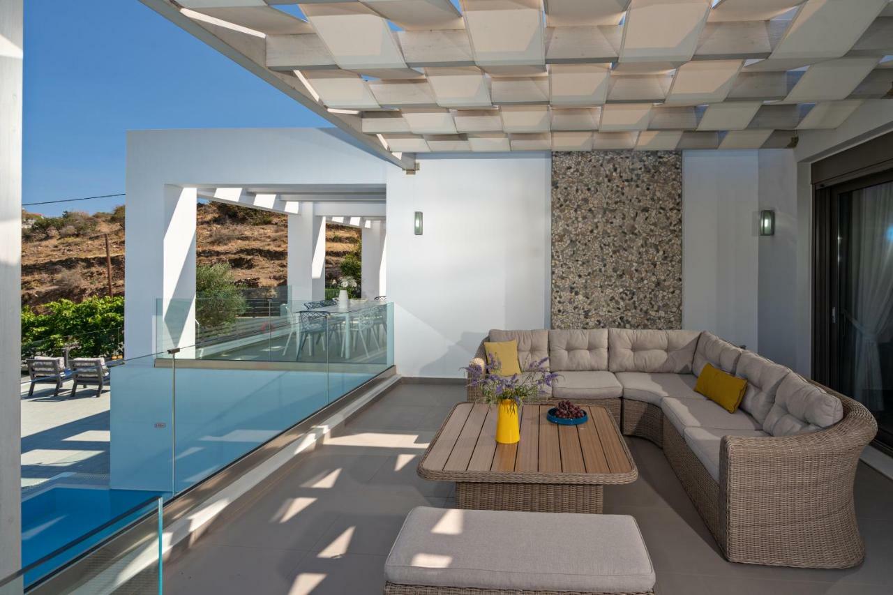 Eolia Iconic Villa, Walking Distance To The Beach, By Thinkvilla Pánormos Exteriör bild